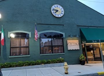 ohio/cincinnati/restaurant/nicola-s