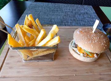 lebanon/jezzine/restaurant/zero7-restocafe