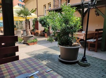 hungary/keszthely/restaurant/park-etterem