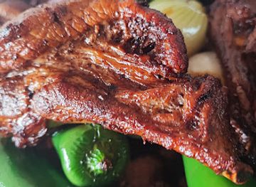 guatemala/tikal/restaurant/puercos-hermanos