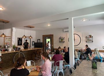 tennessee/chattanooga/northshore/restaurant/real-roots-cafe