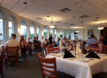 florida/naples-beach/restaurant/t-michaels-steak-lobster