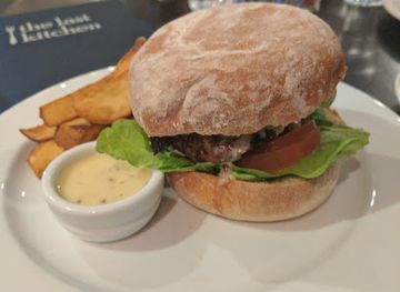 new-zealand/fox-glacier/restaurant/sir-william-fox-restaurant-bar