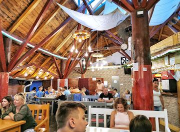 hungary/lake-balaton/restaurant/halas-sanyika-halsuto