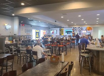 iowa/west-des-moines/restaurant/the-chicken-coop