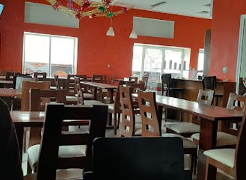 senegal/saint-louis-region/restaurant/mouquets-restaurant