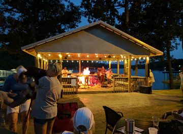 alabama/hill-country/restaurant/the-grille-at-trident-marina