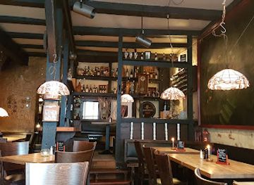 germany/bremen/schnoor/restaurant/gaststatte-kleiner-olymp