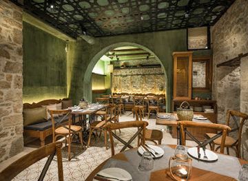 greece/heraklion/historical-museum-of-crete/restaurant/peskesi