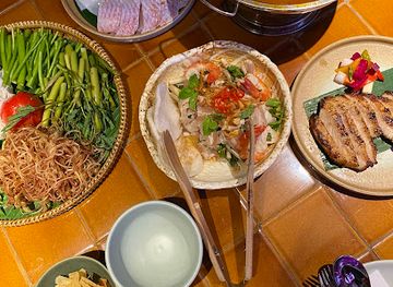 vietnam/mekong-delta/restaurant/nam-me-saigon