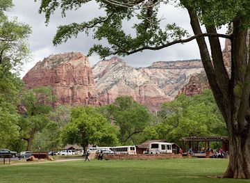 utah/zion-national-park/restaurant/red-rock-grill