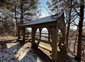 illinois/mississippi-palisades-state-park/restaurant/high-point-trail-shelter-mississippi-palisades-state-park