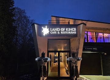 Land of Kings Cafe and Restaurant - Castle White