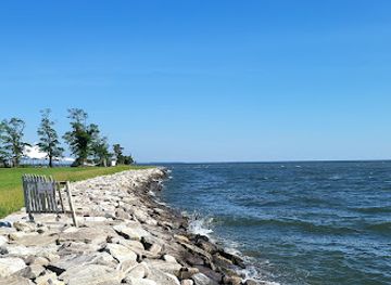 maryland/chesapeake-bay-maritime-museum/restaurant/chesapeake-landing