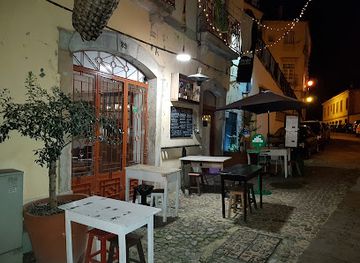 portugal/coimbra/restaurant/arcada-comes-e-bebes