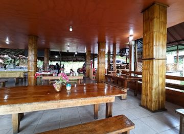 ecuador/amazon/restaurant/restaurante-paradero-dona-susi