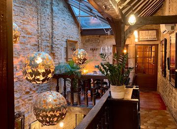 france/burgundy-vineyards/restaurant/l-ecrit-vin