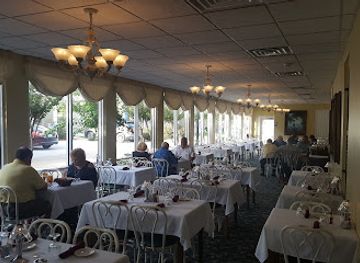 mississippi/biloxi/restaurant/mary-mahoney-s-old-french-house