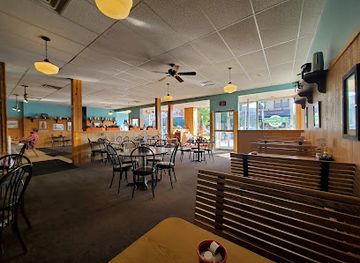 wisconsin/sturgeon-bay/restaurant/3rd-avenue-cafe