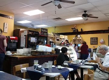 new-mexico/las-cruces/restaurant/le-rendez-vous-cafe