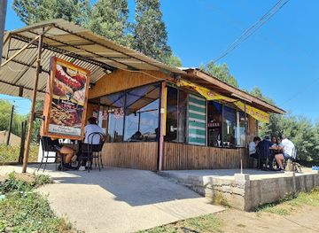 chile/maule-valley/restaurant/cazuelas-day-s-orilla-de-carretera-direccion-sur-norte