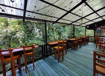 costa-rica/monteverde-cloud-forest-biological-reserve/restaurant/raices-restaurante