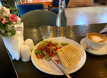 turkmenistan/ahal-region/restaurant/bazetti