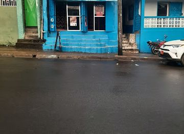 liberia/monrovia/restaurant/emma-s-bar-and-restaurant