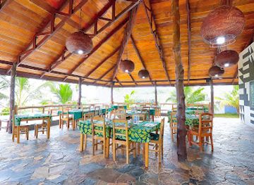 ghana/kusaug/restaurant/lemon-beach-restaurant