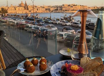 malta/marsamxett-harbour/restaurant/hammett-s-monastik