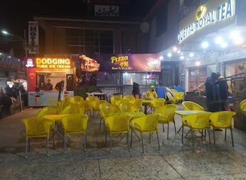 pakistan/murree/restaurant/pizza-in