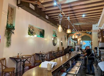 spain/cadiz/barrio-del-mentidero/restaurant/the-taperia-of-columela