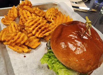 michigan/petoskey/restaurant/room-94-taps-bourbon