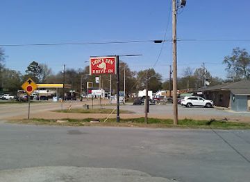 arkansas/mississippi-alluvial-plain/restaurant/lions-den-drive-in