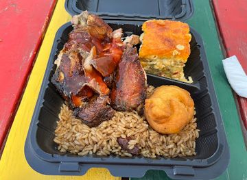 turks-and-caicos-islands/grand-turk/restaurant/jucky-jerk-food-truck