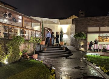 ecuador/quito/restaurant/pavarotti