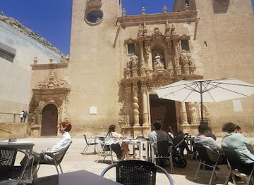 spain/alicante/barrio-de-santa-cruz/restaurant/la-barrita-de-santa-maria