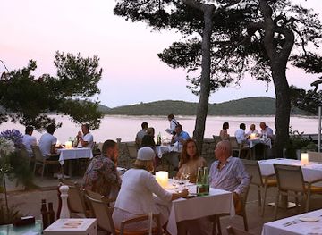 croatia/peljesac-peninsula/restaurant/ld-restaurant