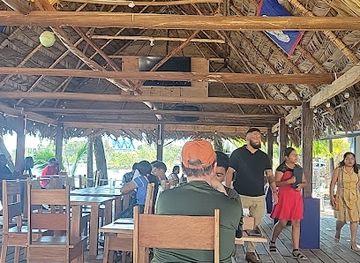 belize/punta-gorda/restaurant/thrillz-retaurant-bar