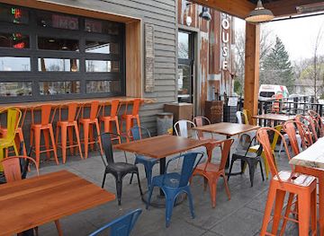 iowa/cedar-valley/restaurant/starbeck-s-smokehouse