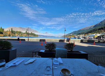new-zealand/queenstown/restaurant/eichardt-s-grille