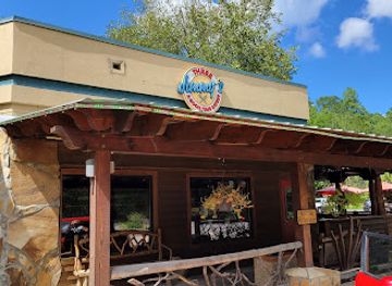 tennessee/great-smoky-mountains/restaurant/three-jimmy-s-good-time-eatery