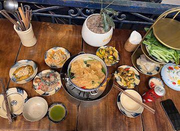 vietnam/hanoi/restaurant/cai-mam-restaurant-vietnamese-cuisine-vegetarian-options-01