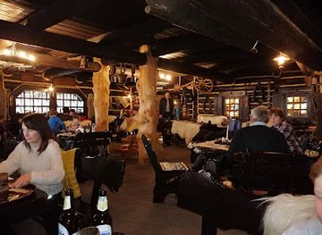 poland/silesian-beskids/restaurant/restauracja-zbojnicka-chata-790-m-n-p-m-na-rownicy