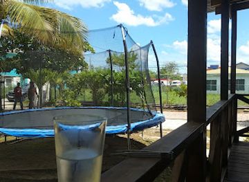 belize/belize-district/restaurant/chef-roger-lebanese-cuisine-and-shisha