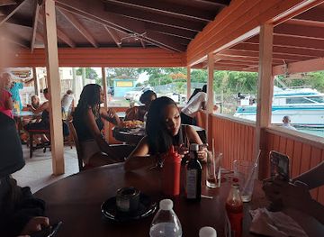 the-bahamas/acklins/restaurant/goldie-s-conch-house