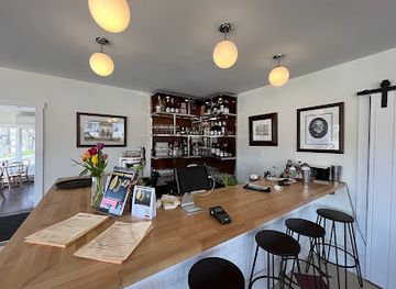 canada/annapolis-valley/restaurant/longfellow-restaurant