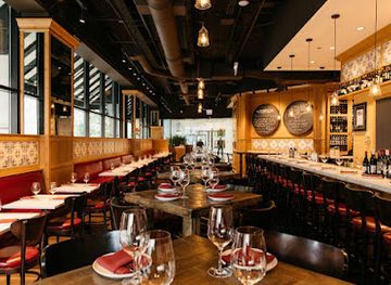 illinois/chicago/magnificent-mile/restaurant/the-purple-pig-restaurant