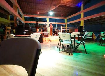 haiti/les-cayes/restaurant/club-on-the-bay