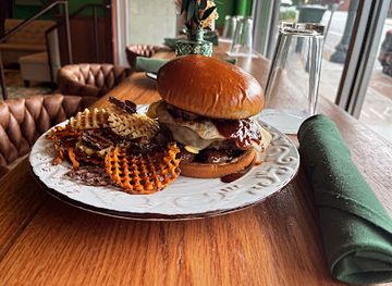 south-carolina/sandhills/restaurant/the-hollow